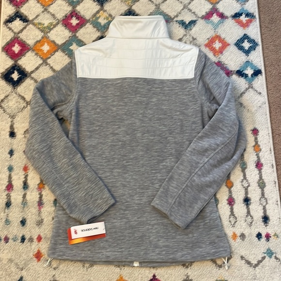 NWT New Balance lightweight jacket - Picture 3 of 4